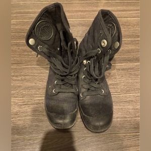 Palladium black boots- size 6